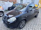 Lancia LANCIA Ypsilon 1.2 Oro 36000 KM.!!! - Lancia Ypsilon Oro mit Benzin-Antrieb