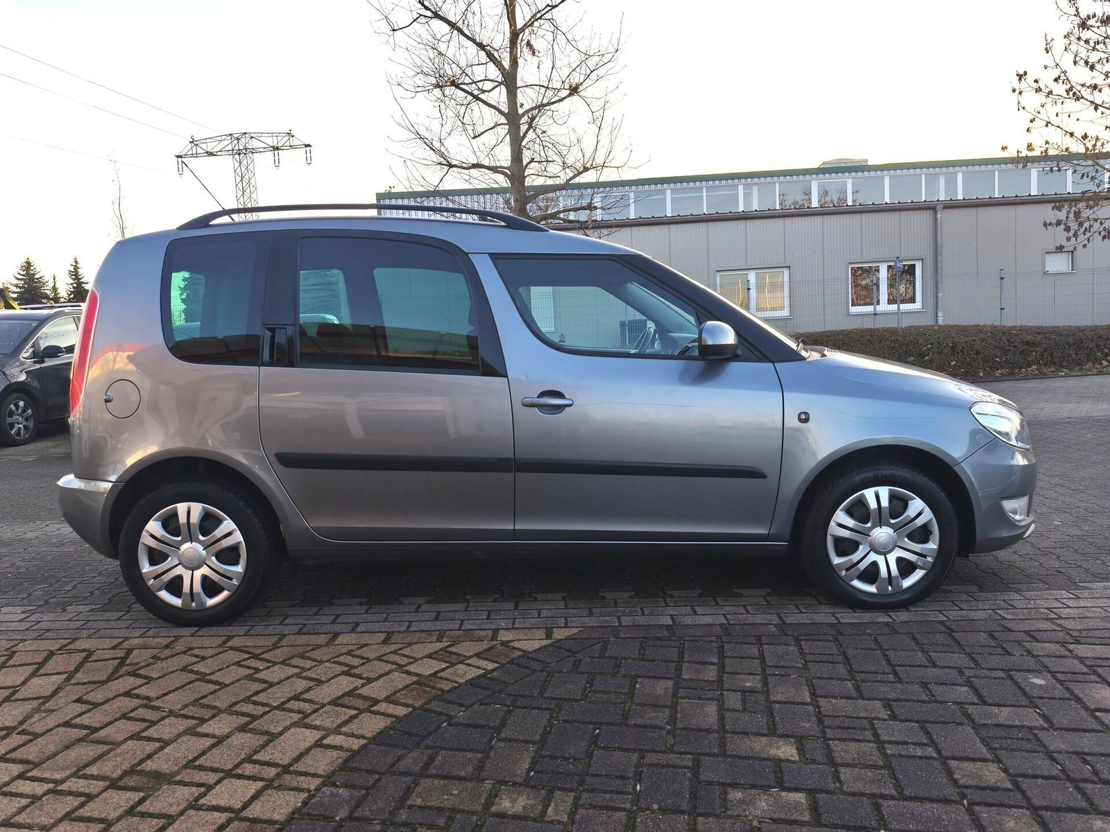 Fahrzeugabbildung SKODA Roomster 1.2 TSI Klimaauto/Tempo/Shz/PDC/Ahk