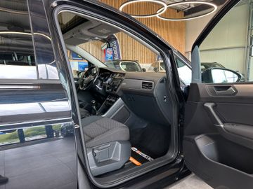 MYAUTOCENTER – Gebraucht- und Jahreswagen mit Werkstattservice in Pfaffenhofen Volkswagen Touran Comfortline BMTStart-Stopp *Pano*AHK*