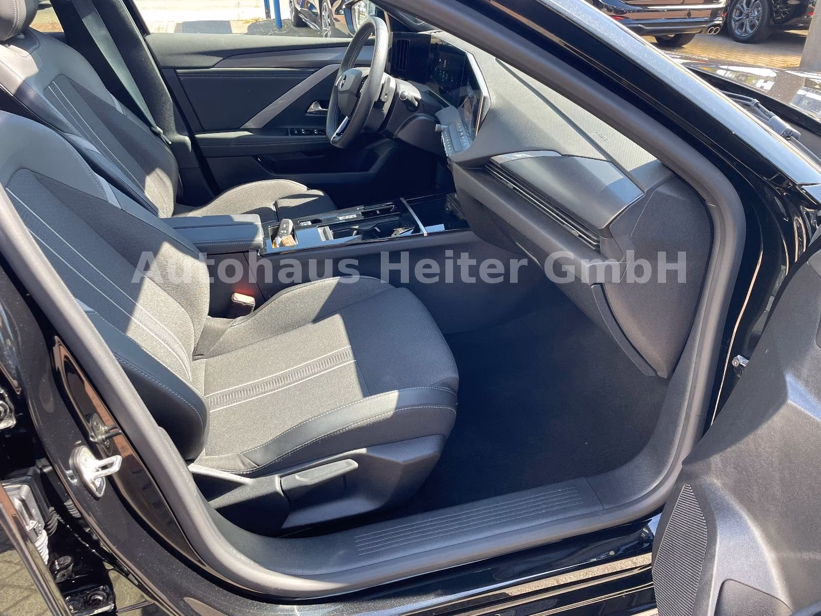 Opel Astra 1.2 ST GS / Schiebedach+360°+Head-UP, миниатюра 10