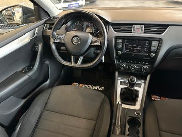 Skoda Octavia Combi Style *Xenon*Klima*ACC*