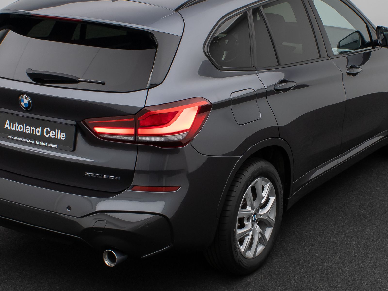 Fahrzeugabbildung BMW X1 xD20d M Sport ACC HUD DAB Panorama HiFi Leder