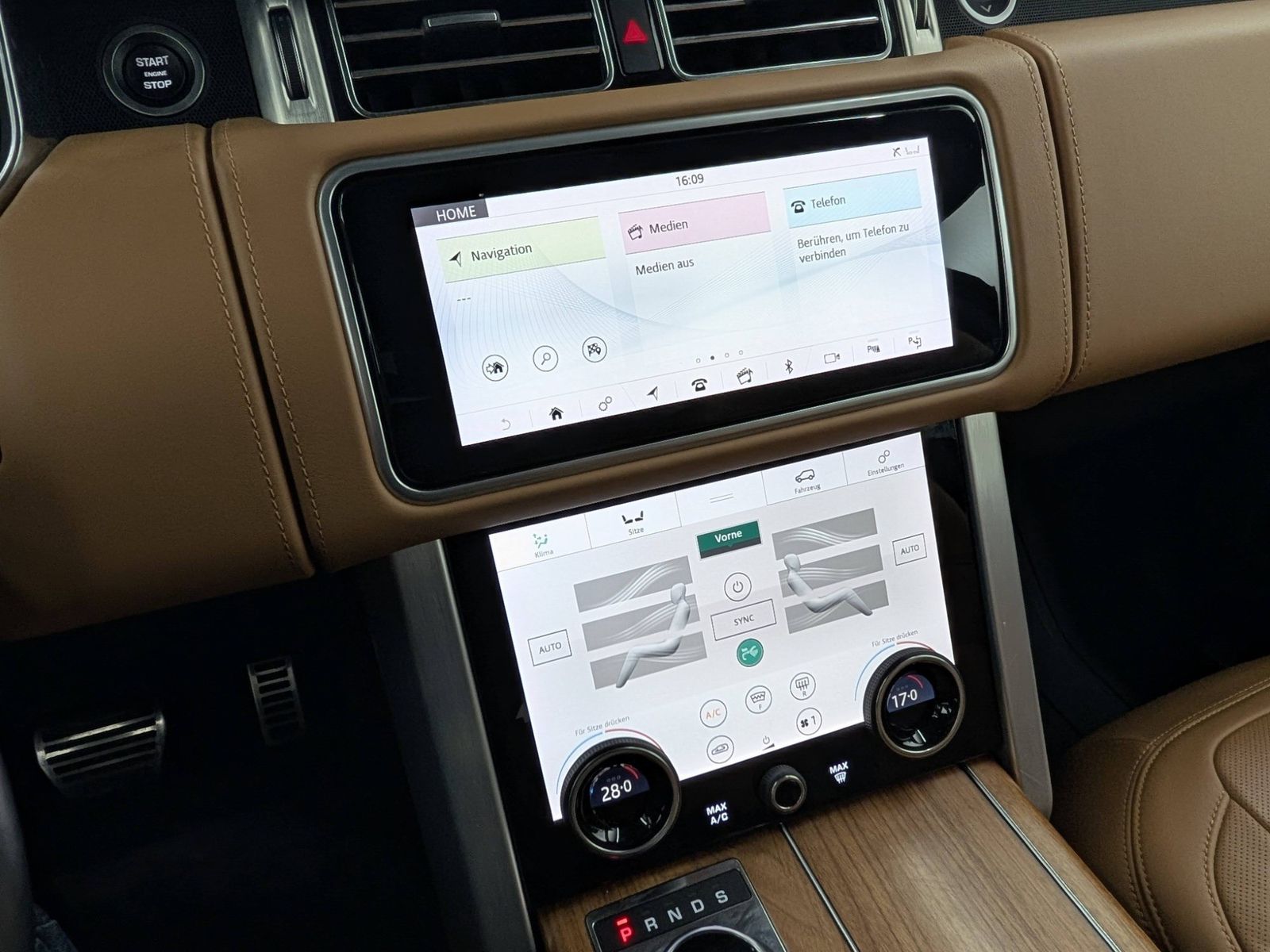 LAND ROVER Range Rover 4.4 SDV8 Autobiography Pano LED – Bild 21