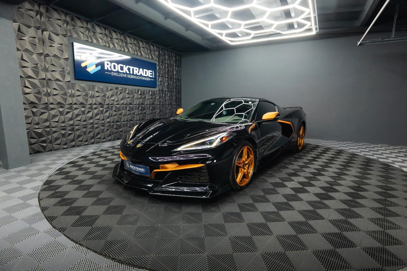 Fahrzeugabbildung Corvette C8 Stingray 1LT Targa Z51 Performance 19% VAT