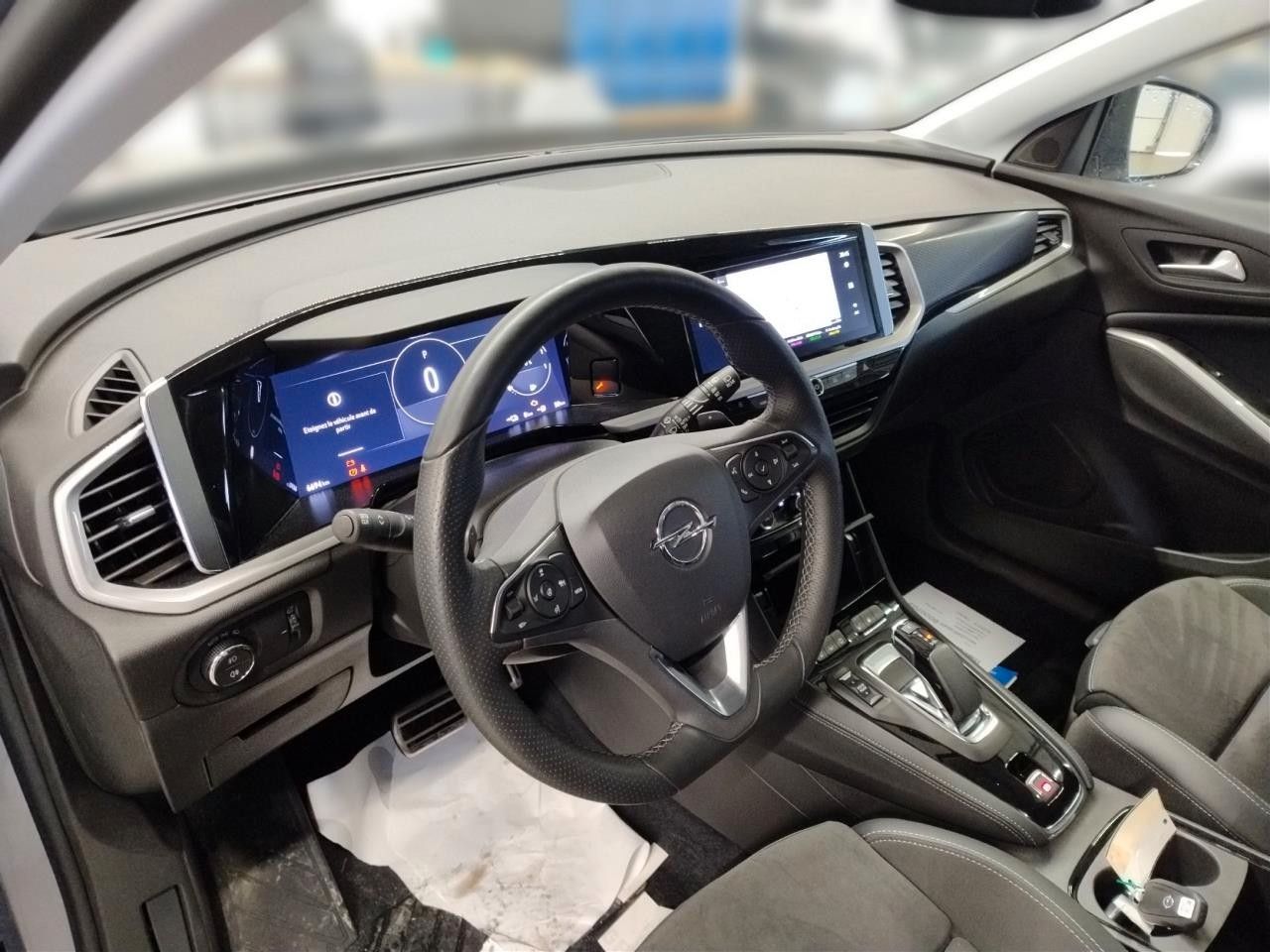Fahrzeugabbildung Opel Grandland (X) 1.6T GSe 4HYBRID NAVI/LED/KAMERA
