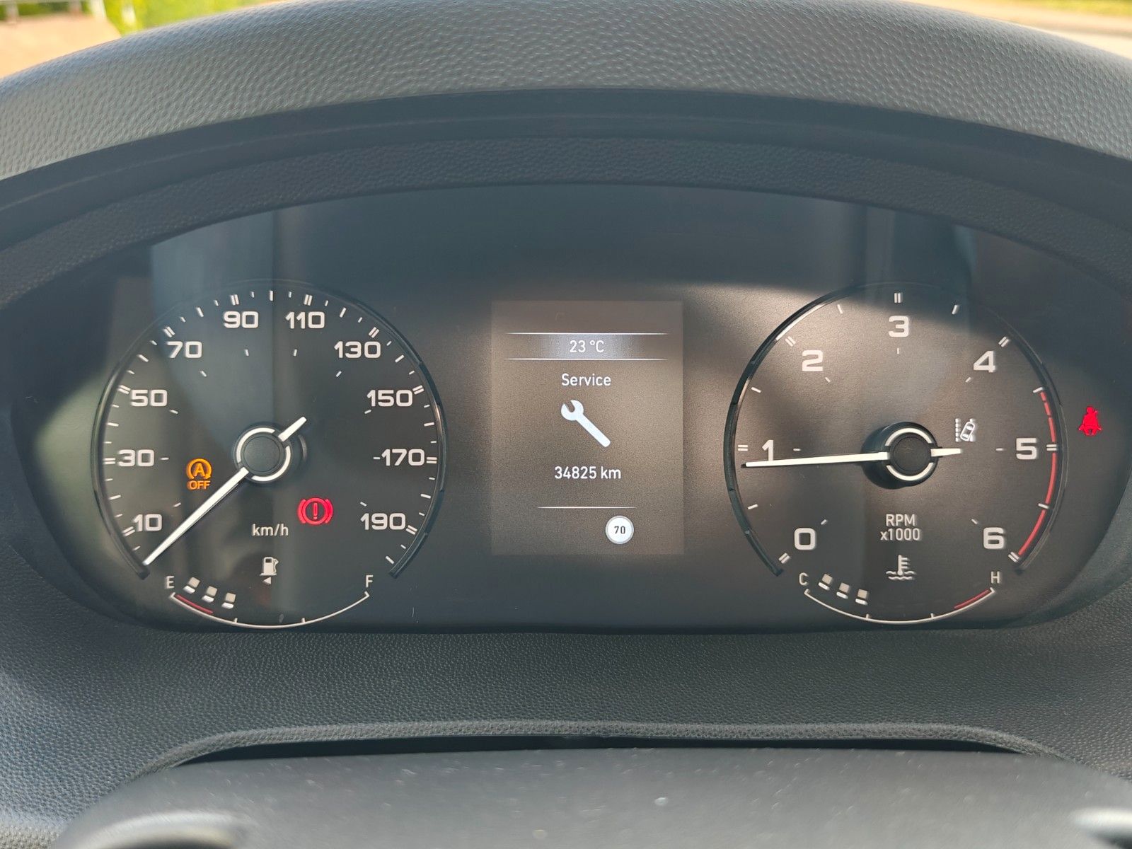 Fahrzeugabbildung Carado T-338 pro+ - SAT, TV, CarPlay, Kamera, Markise -