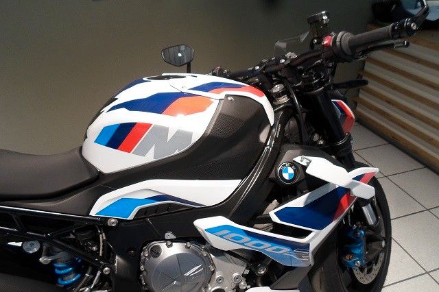 Fahrzeugabbildung BMW M1000R nur 2818 KM