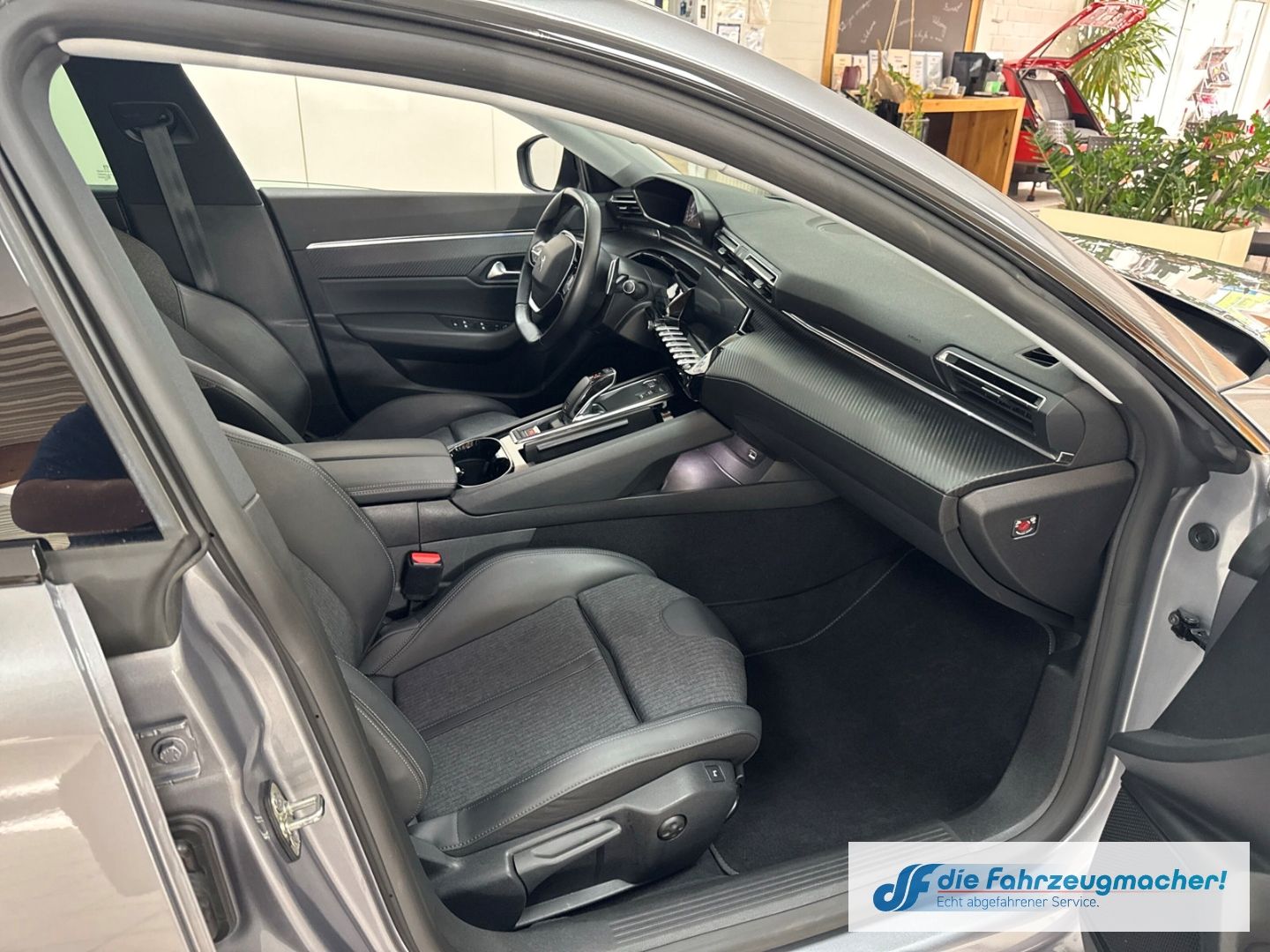 Fahrzeugabbildung Peugeot 508 SW Allure Pack 1.5 BlueHDi 130 EU6d Navi 360