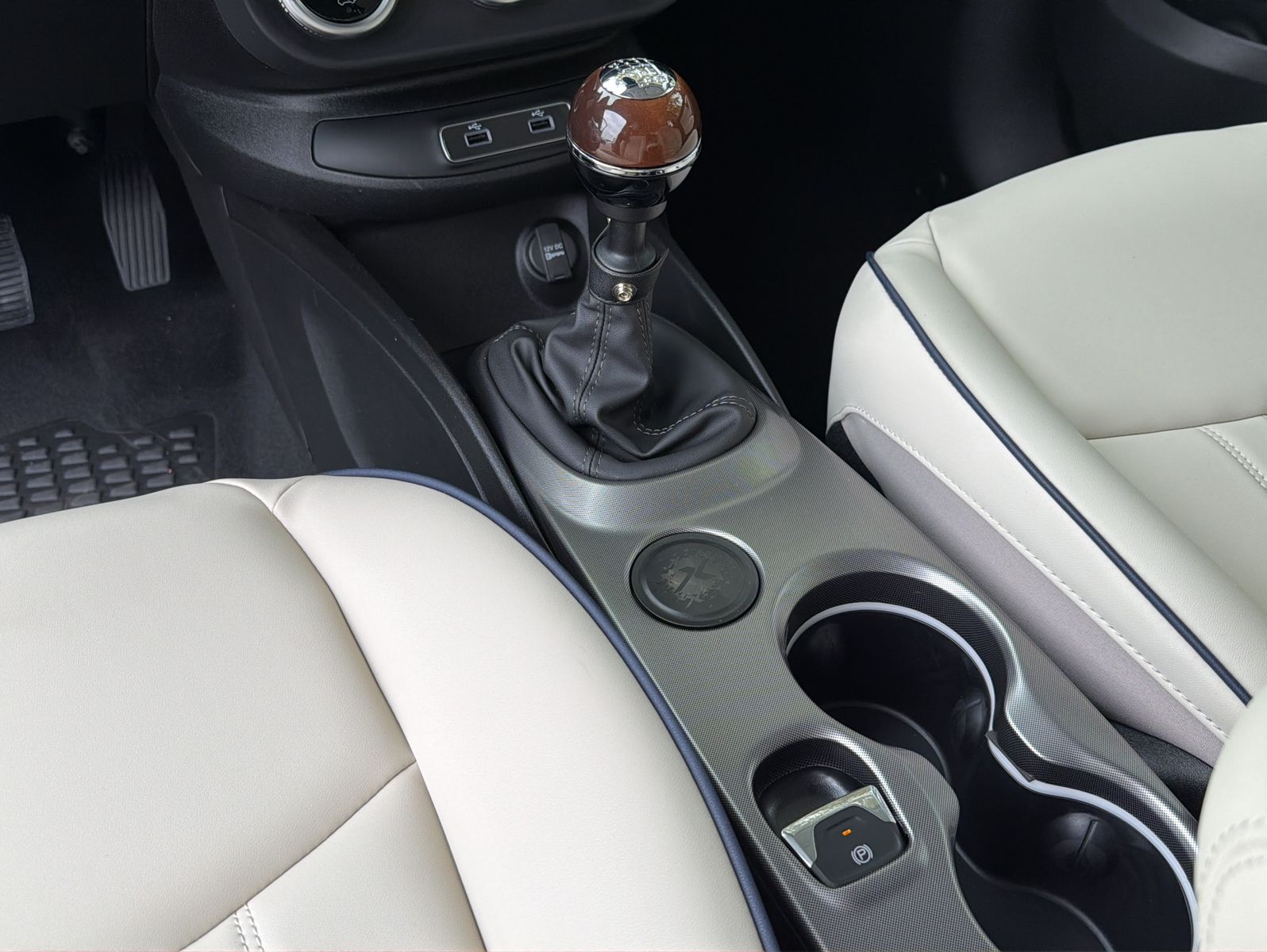 Fahrzeugabbildung Fiat 500X Yacht Club Capri