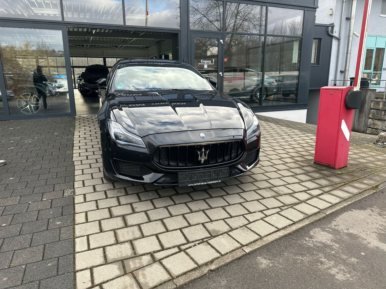 Fahrzeugabbildung Maserati Quattroporte S Q4 *SKYHOOK*B&W*SOFTCL.*KEYLESS*