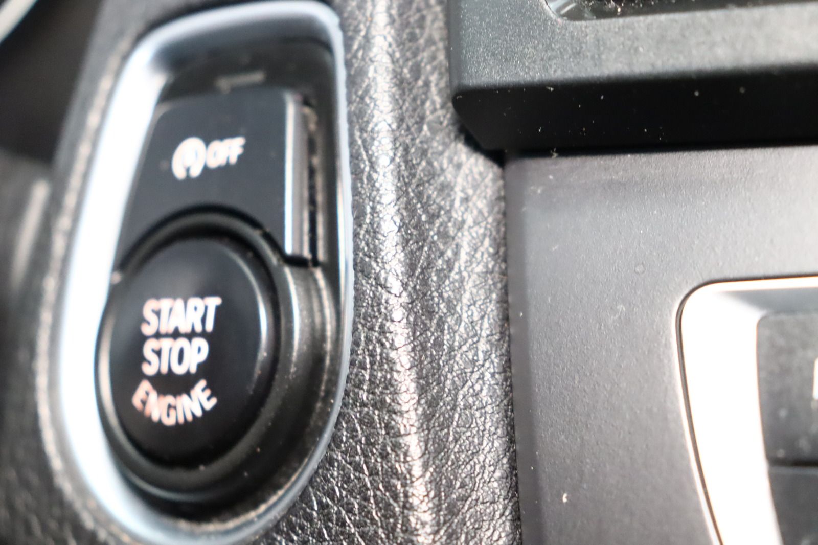 Fahrzeugabbildung BMW 118 d Sport-line * Bi-Xenon * PDC * Tempomat