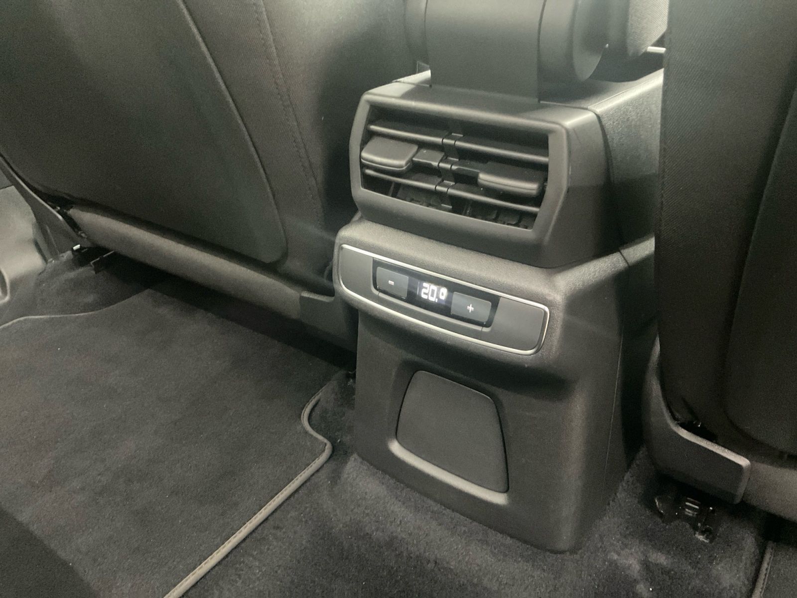 Audi Q4 e-tron - Bild 21