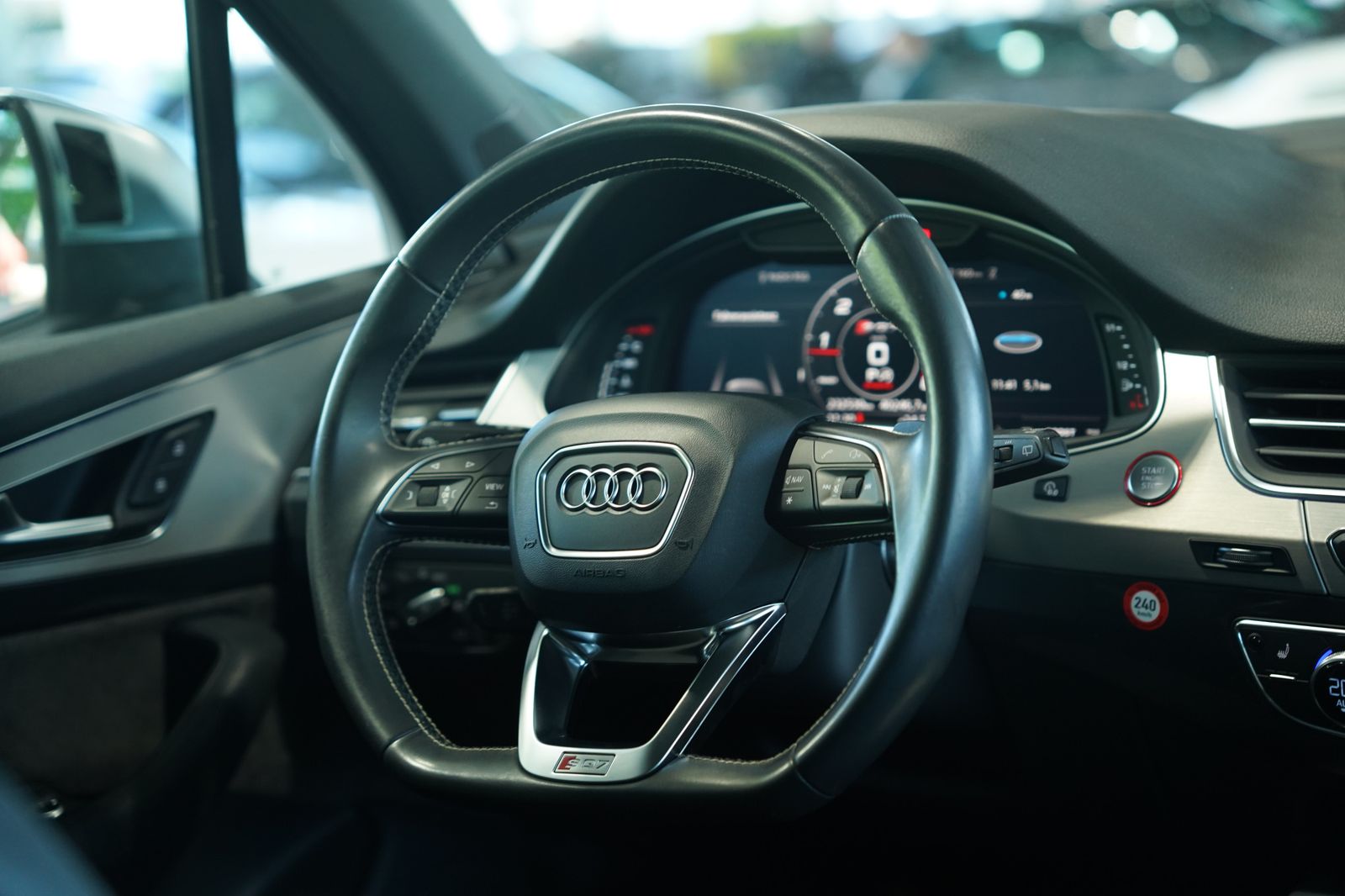 Audi Sq7