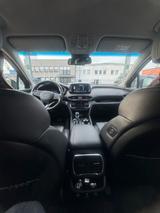 Hyundai SANTA FE 2.2 CRDi Premium 2WD 8AT Premium - Hyundai SANTA FE von privat