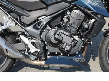 Honda CB750 Hornet e-Clutch *inkl. Zubehör