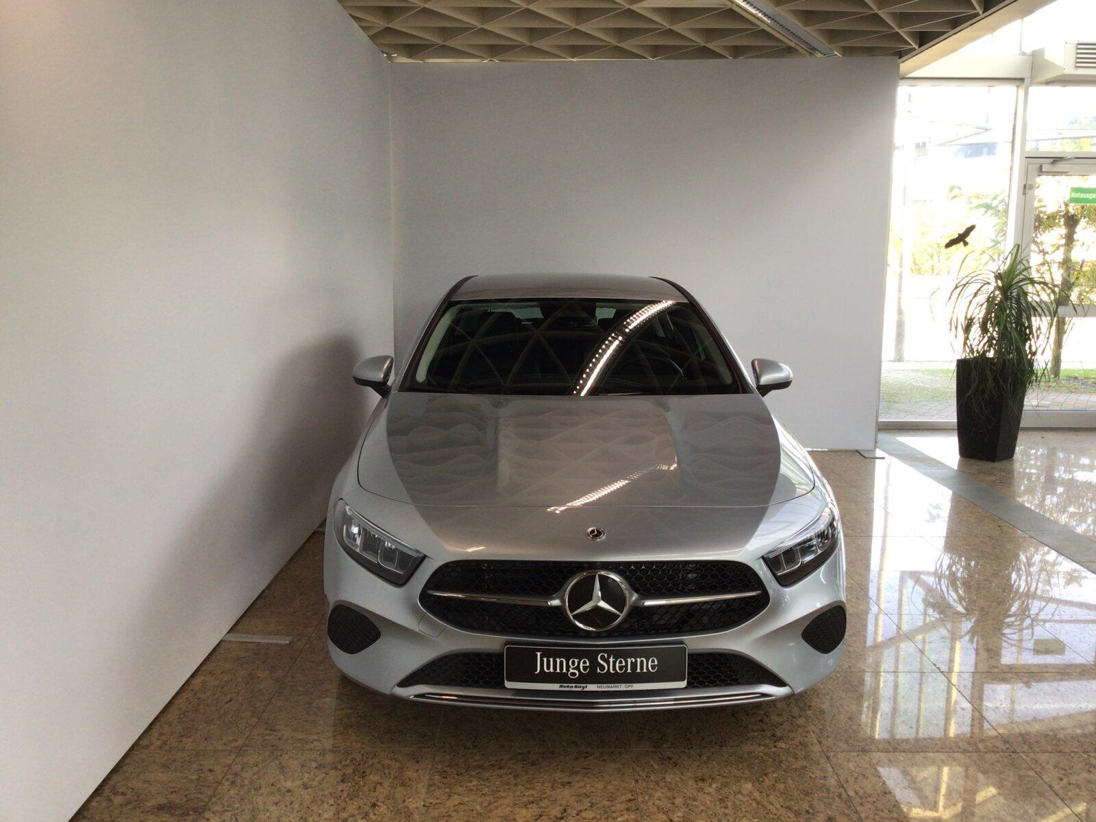 Mercedes-Benz A 180 Progressive Line Advanced/MBUX/V-Distr.LED