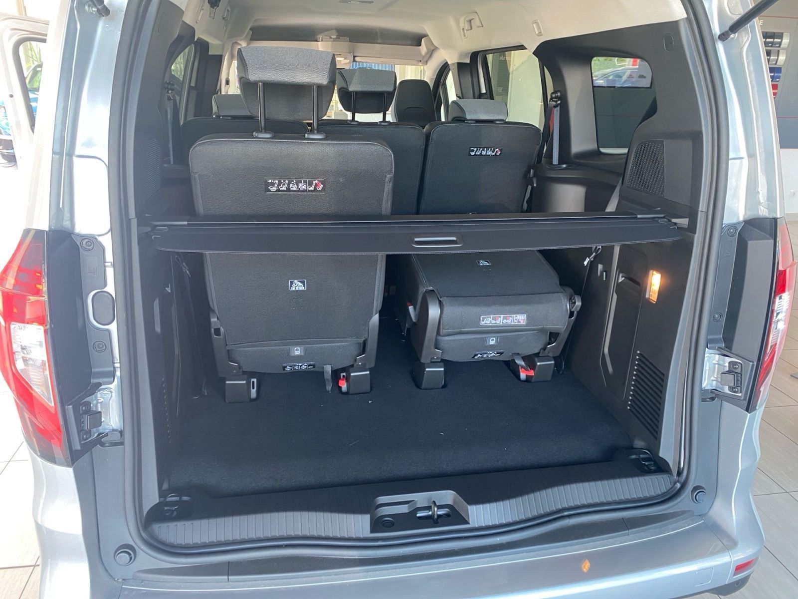 Fahrzeugabbildung Nissan Townstar 1.3 L2 Automatik Tekna 7-Sitzer*360*LED