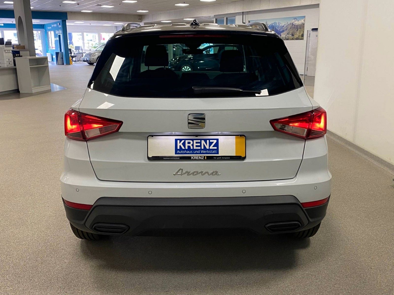 Fahrzeugabbildung SEAT Arona 1.0 TSI DSG STYLE+5 JAHRE GARANTIE+AHK+LED