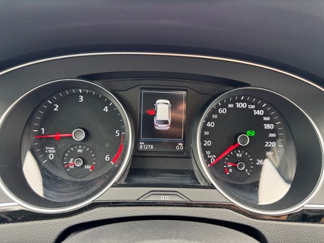 Fahrzeugabbildung Volkswagen Passat Variant 2.0 TDI Business DSG KLIMA LED NA