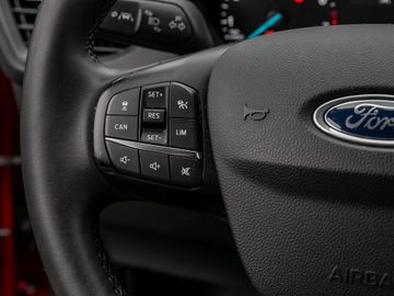 Ford Focus Turnier 1.0 Active Fahrerassistenz-Paket