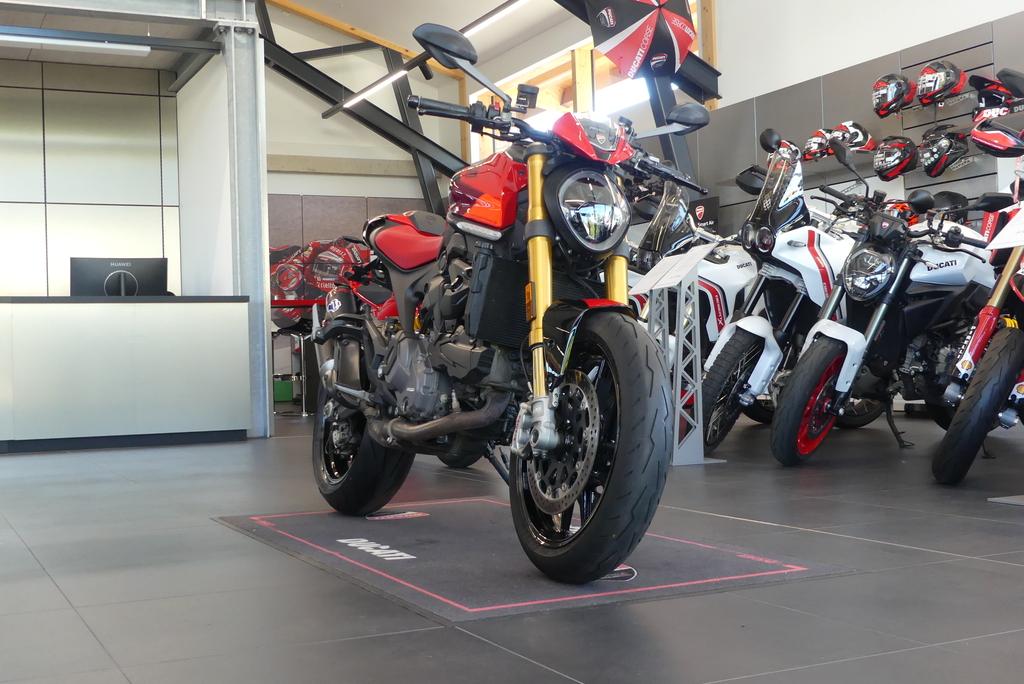 Ducati MONSTER SP 