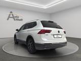 Volkswagen Tiguan Allspace DSG 7-SITZE AHK ACC LED NAV - VW Tiguan Allspace Gebrauchtwagen in Stuttgart