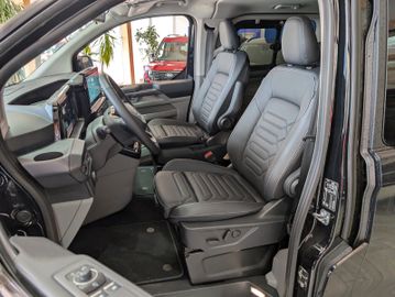 Ford Tourneo Custom 2.0 L Titanium +