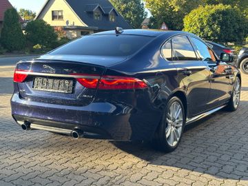 Jaguar XF - 4