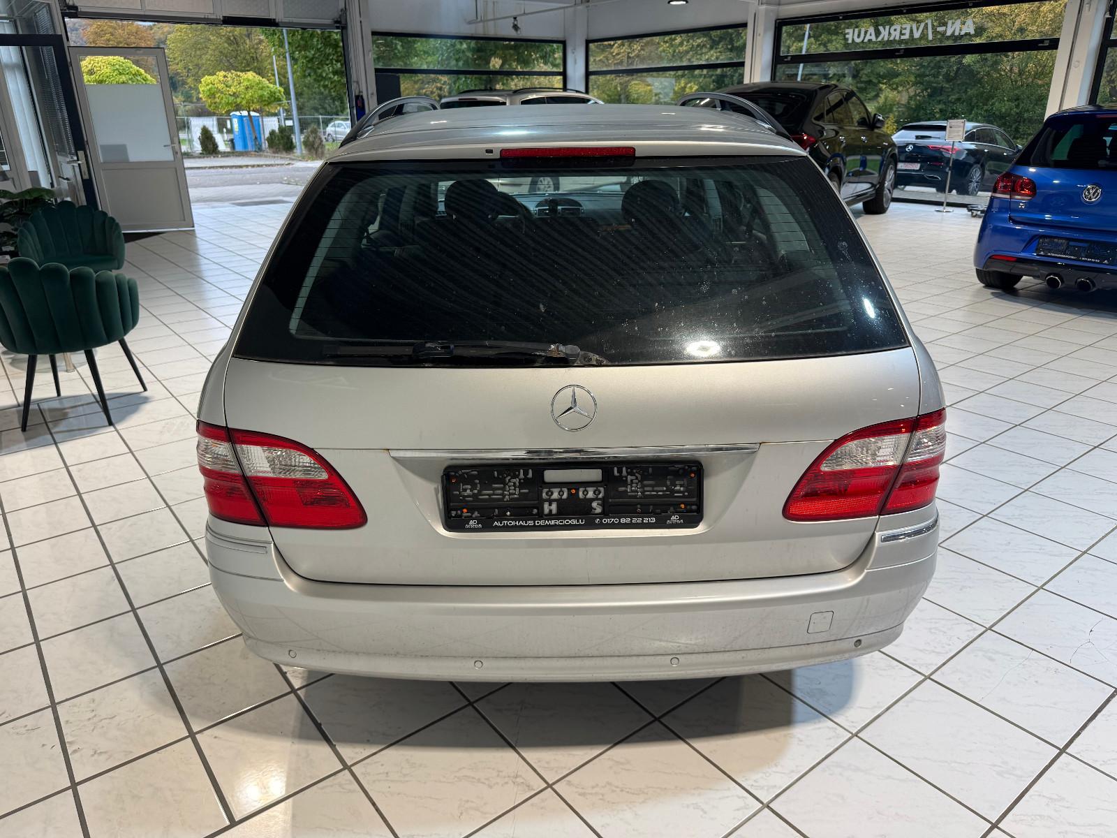 Mercedes-Benz E200 2004 — photo 7