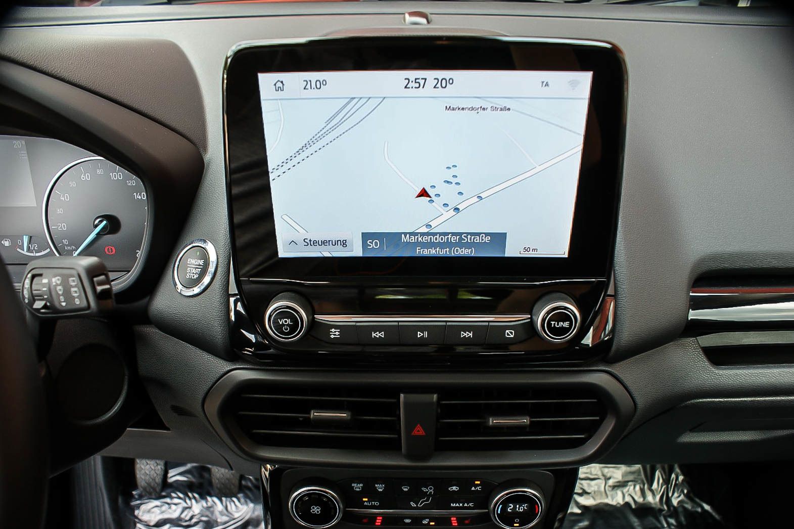 Fahrzeugabbildung Ford EcoSport 10 Titanium EcoBoost RENTNERBESITZ B&O
