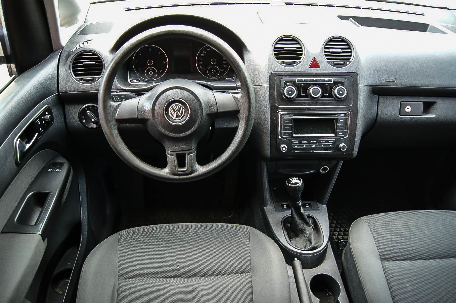 Fahrzeugabbildung Volkswagen Caddy 1.6TDI Trend 5-Sitze ANHZV 2x Schiebetüren