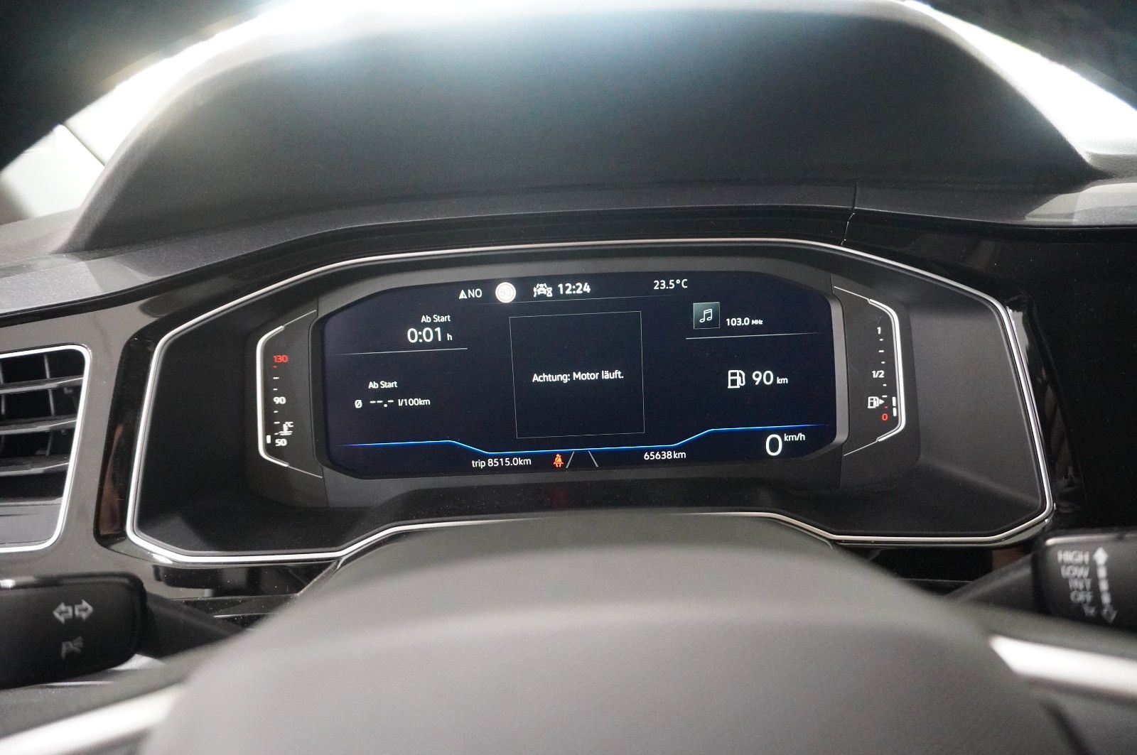 Fahrzeugabbildung Volkswagen Taigo 1.0 TSI STYLE NAVI/IQ-LIGHT/VIRT./SH/DAB+