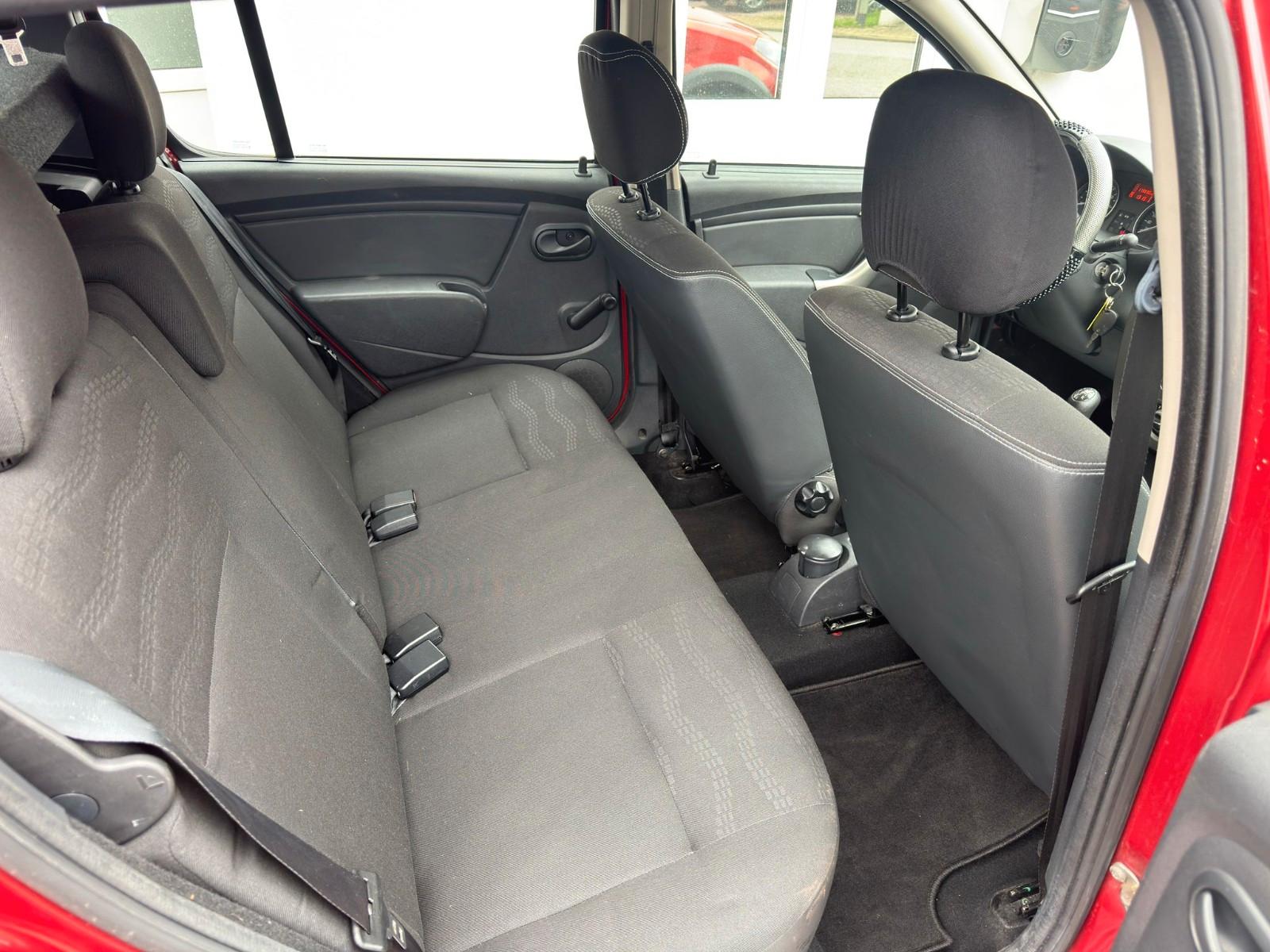 Dacia Sandero 2012 — photo 8