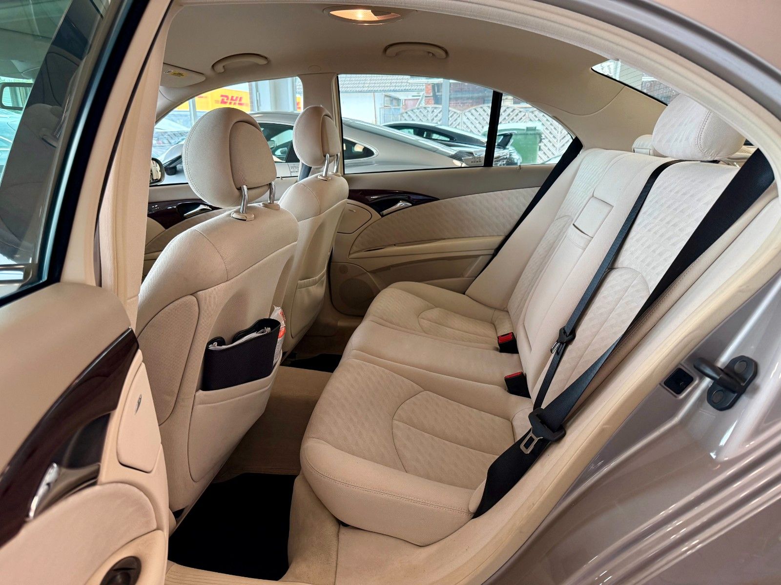 Fahrzeugabbildung Mercedes-Benz E 200 Classic