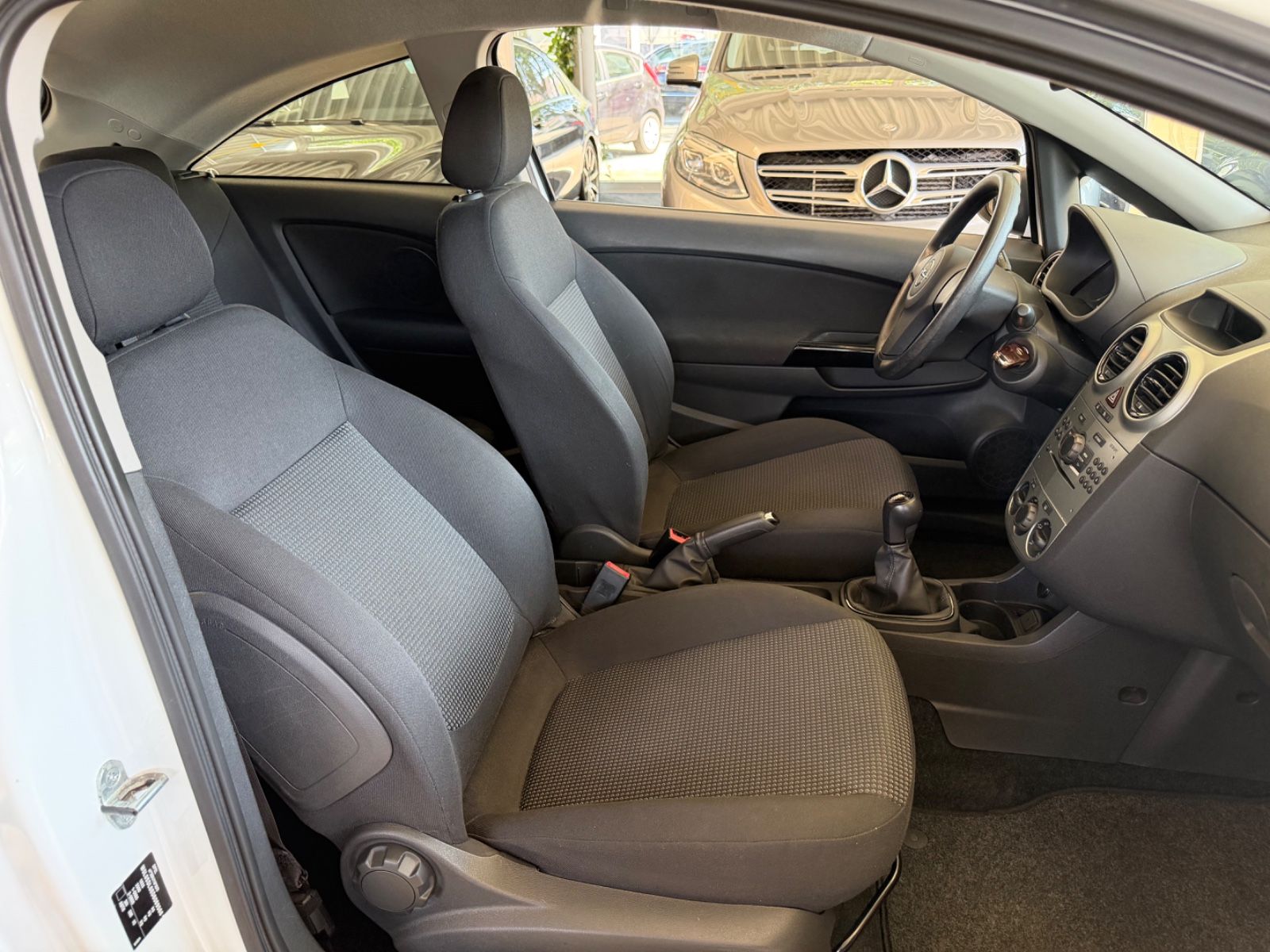 Fahrzeugabbildung Opel Corsa D Selection 1.4 *NUR 45.990KM*