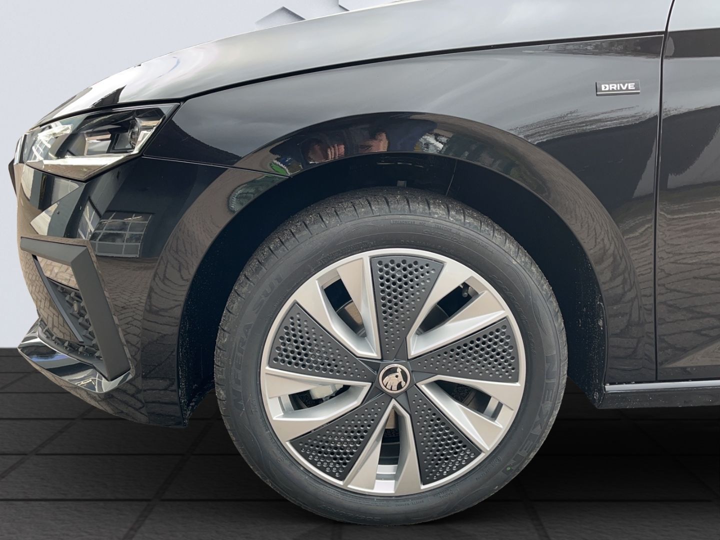 Scala DRIVE 1.0 TSI 85 kW 7-Gang DSG-Verfügbar a