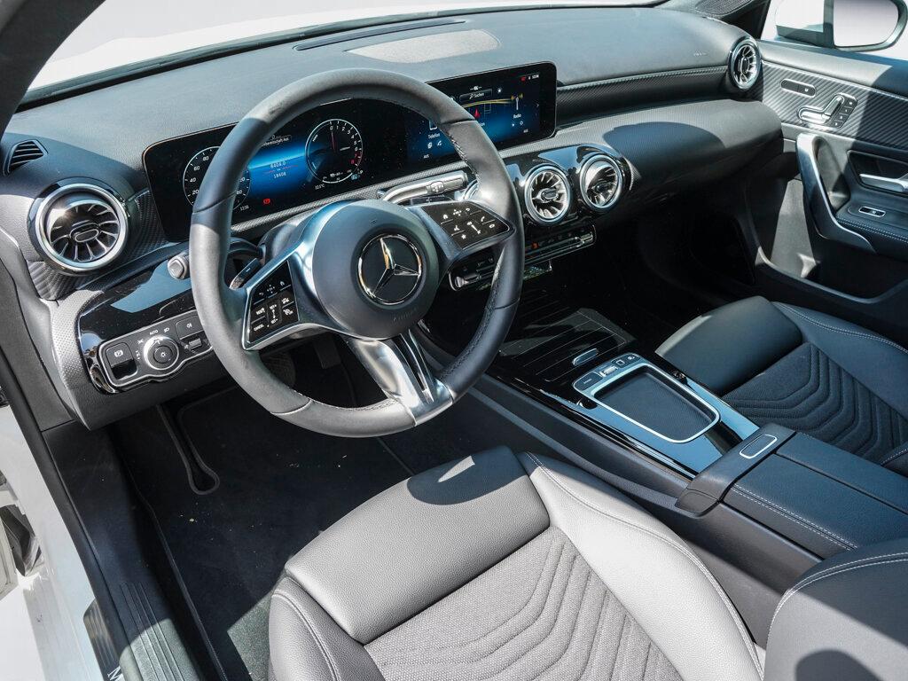 Mercedes-Benz A 250 e PROGRESSIVE DISTRONIC AHK MULTIBEAM 11KW