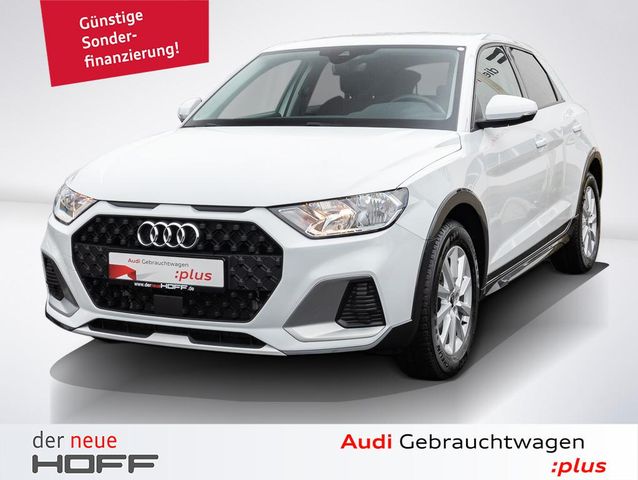 Audi A1 allstreet 30 TFSI Lenkrad abeflacht Sportsitz