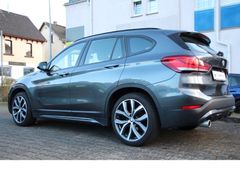 Fahrzeugabbildung BMW X1 sDrive 18 i Sport Line*harman/kardon*Kamera*