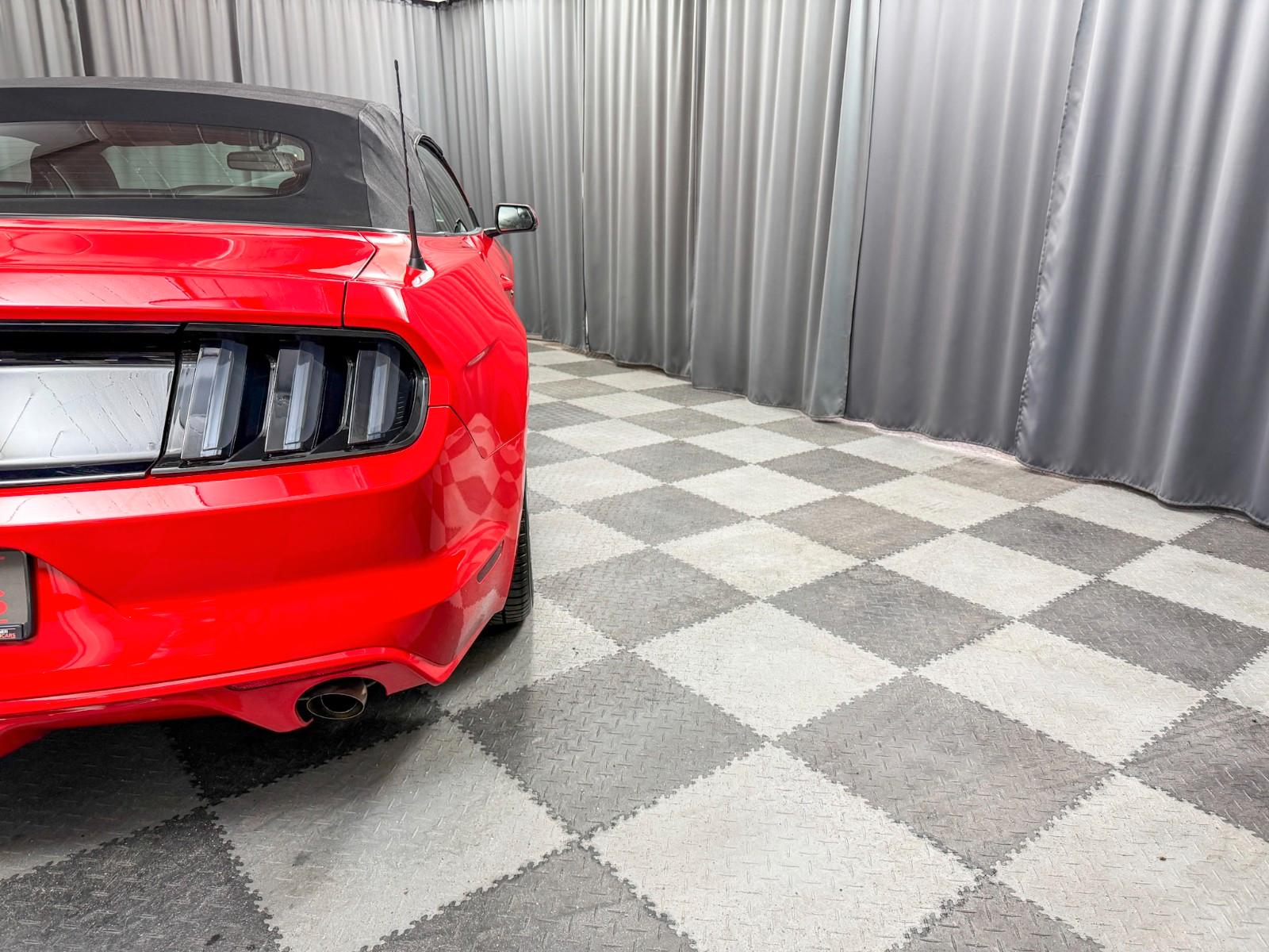 Ford Mustang 2016 Cabrio V6 3.7l, Leder, UNFALLFREI,