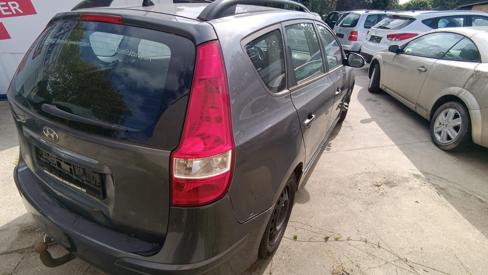 Hyundai i30 2011 — photo 6