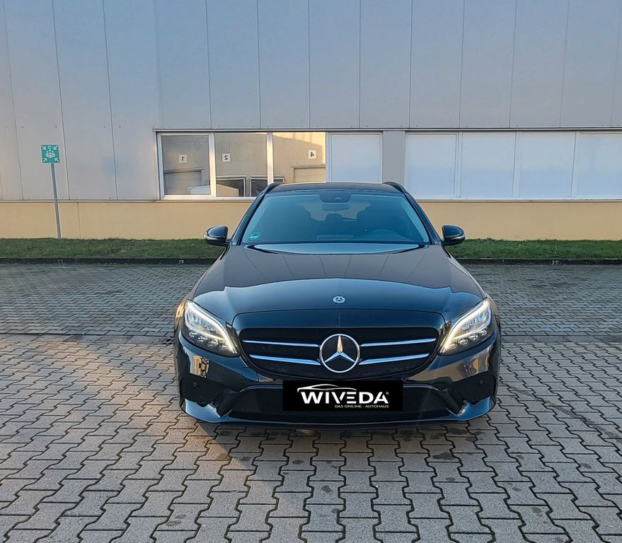 MERCEDES-BENZ C 220