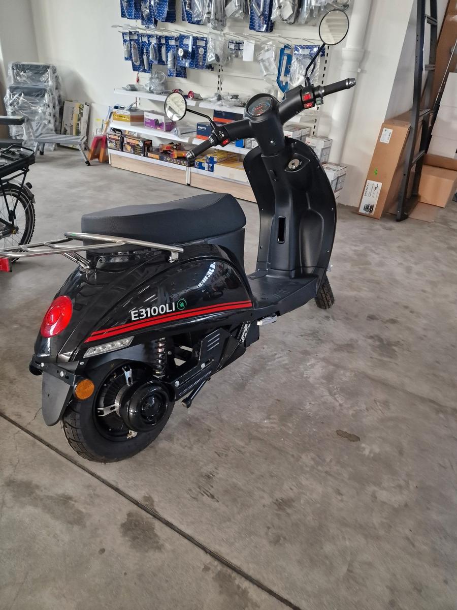 Luxxon E3100 * Lithium* 25/50 KM/H