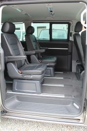 Volkswagen T6 Multivan - 12
