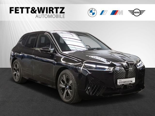 BMW iX xDrive50 Stop&Go|PanoSkyLounge|AHK|H/K