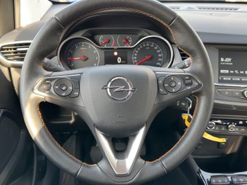 Fotografie des Opel Crossland (X) Crossland Innovation Kamera Sitz-/Lenkradheizung
