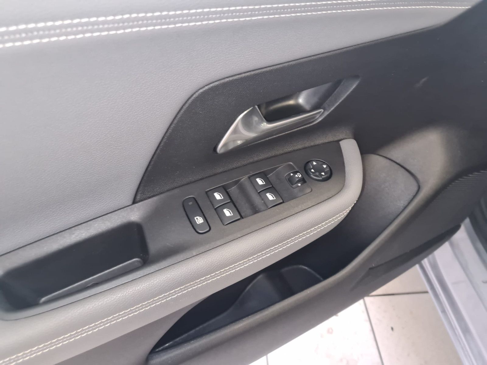 Fahrzeugabbildung Opel Mokka Elegance / LED / KLIMA / AUTOMATIK