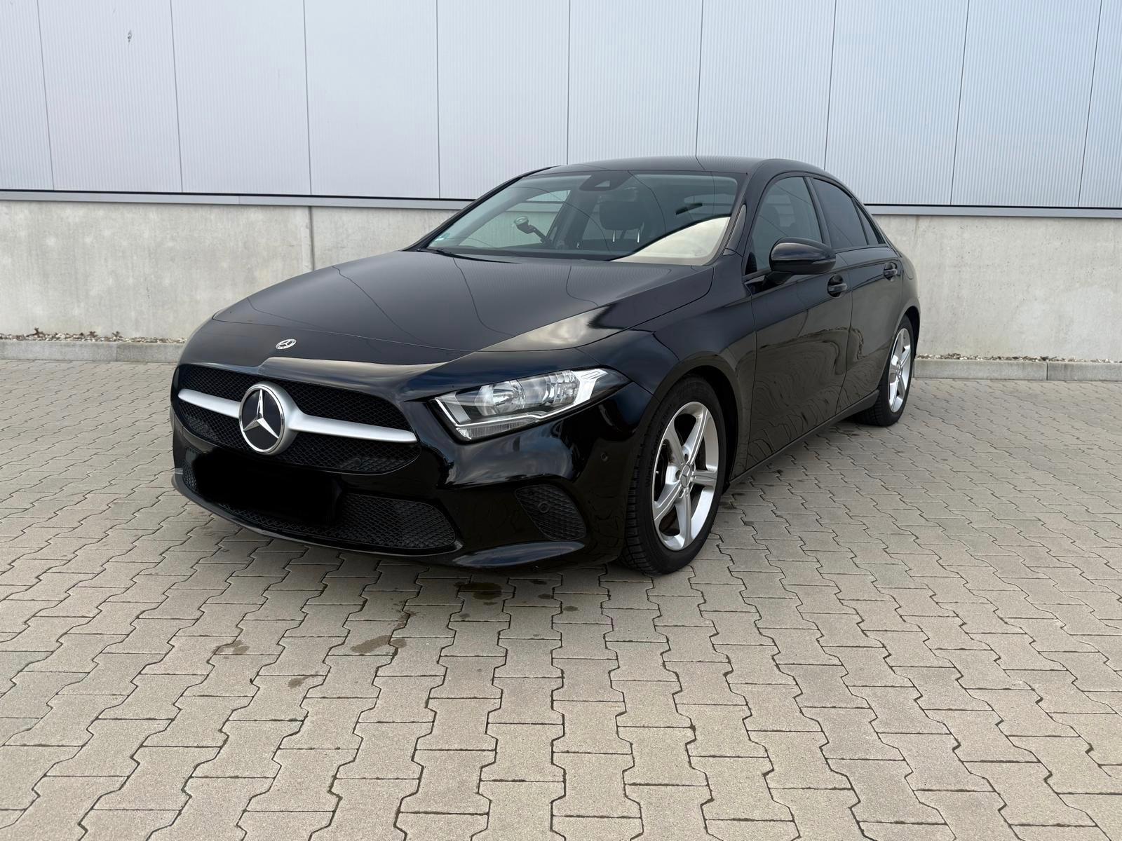 Mercedes-Benz A 180 A Limousine A 180 d