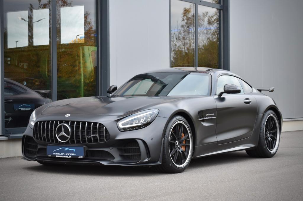 Mercedes-Benz AMG GT R