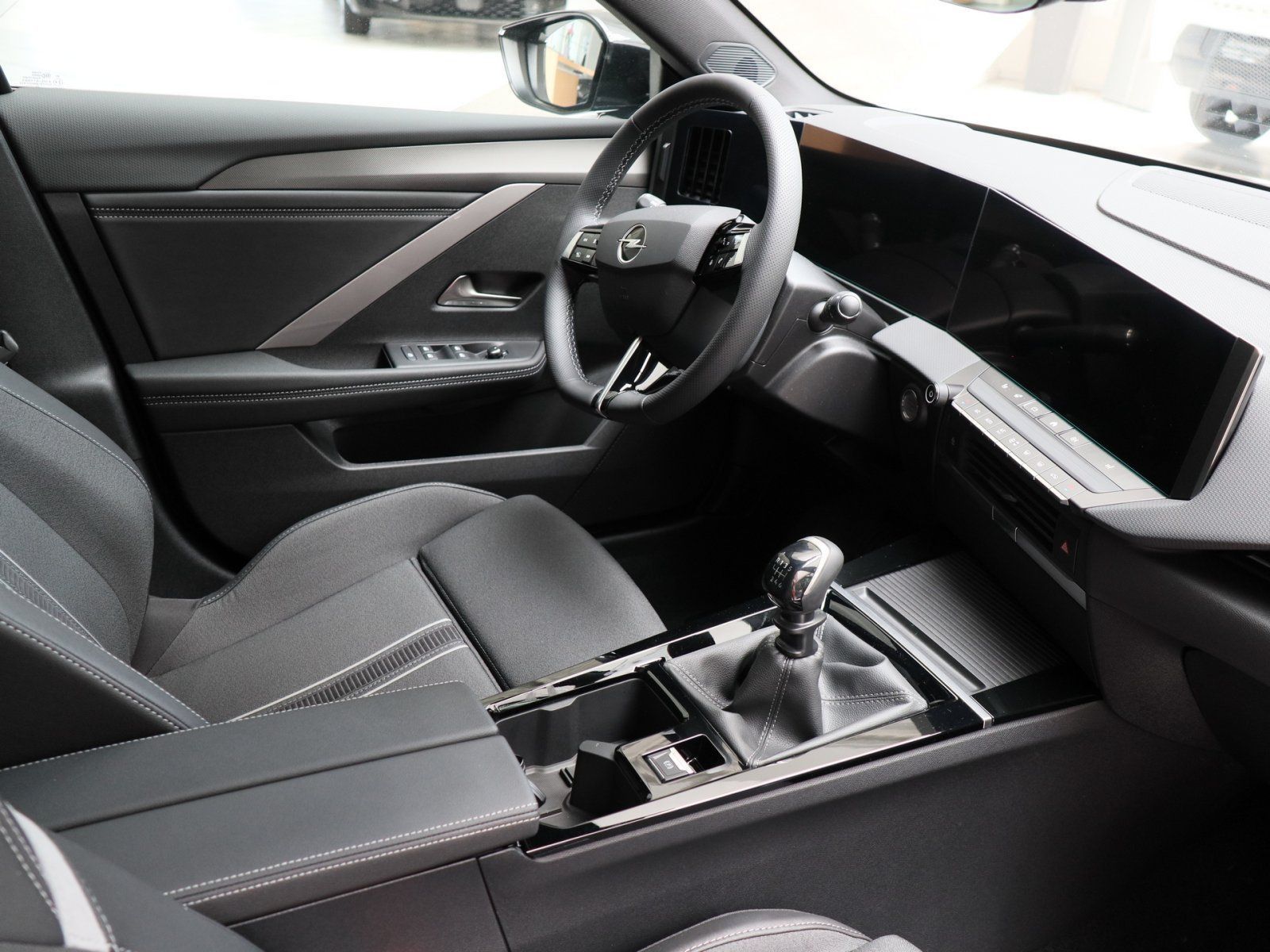 Opel Astra - Bild 3